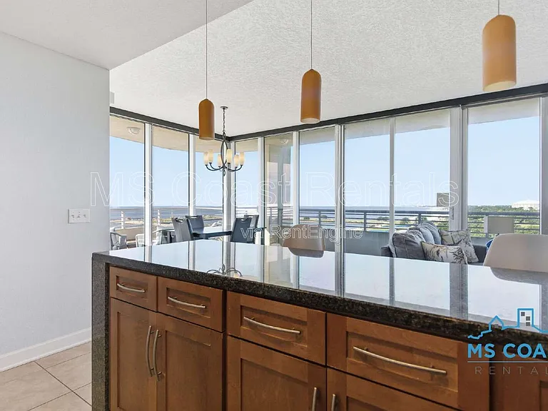 2060 Beach Blvd #604 — Photo 7