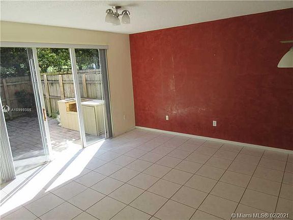 5th image of 2273 NE 42nd Ave