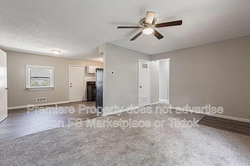 4 bed, 1.5 bath, 936 sqft, $1,195 — Photo 3