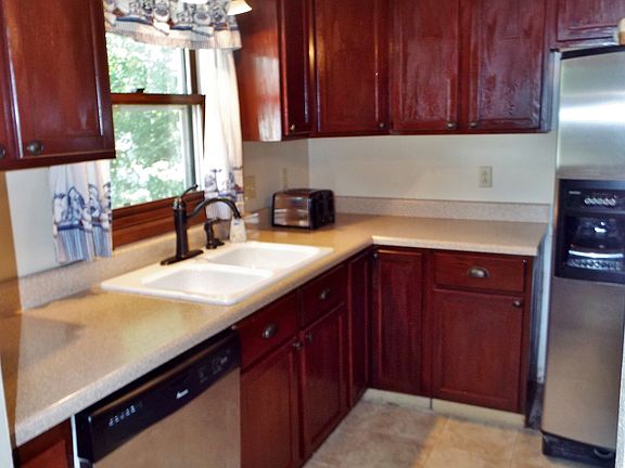 3rd image of 802 N Bergdahl Ct