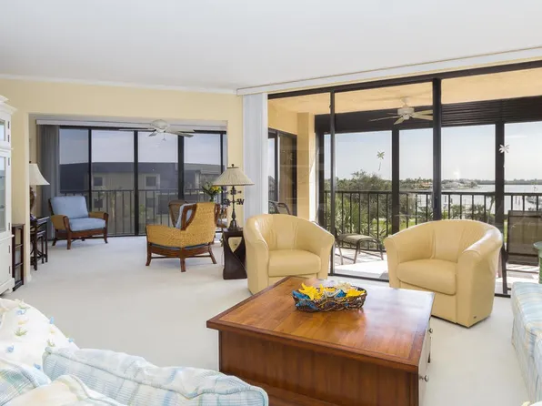 1821 Mooringline Dr #1821PHD, Vero Beach, FL 32963