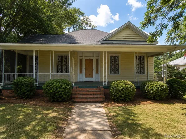 1132 Franklin St, Selma, AL 36703
