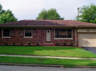 852 Honeysuckle Rd, Lexington, KY 40504