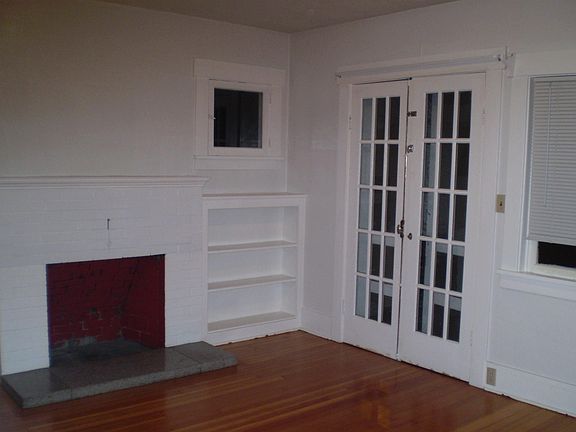 3rd image of 501 Bates St SE