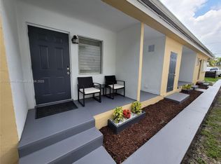 1723 Wiley St, Hollywood, FL 33020
