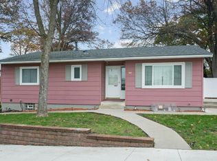 449 Burlington Rd, Saint Paul, MN 55119