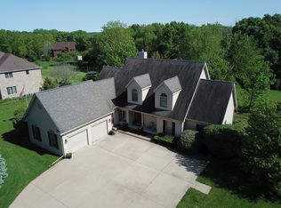 841 Bernal Ct, Spring Valley, IL 61362