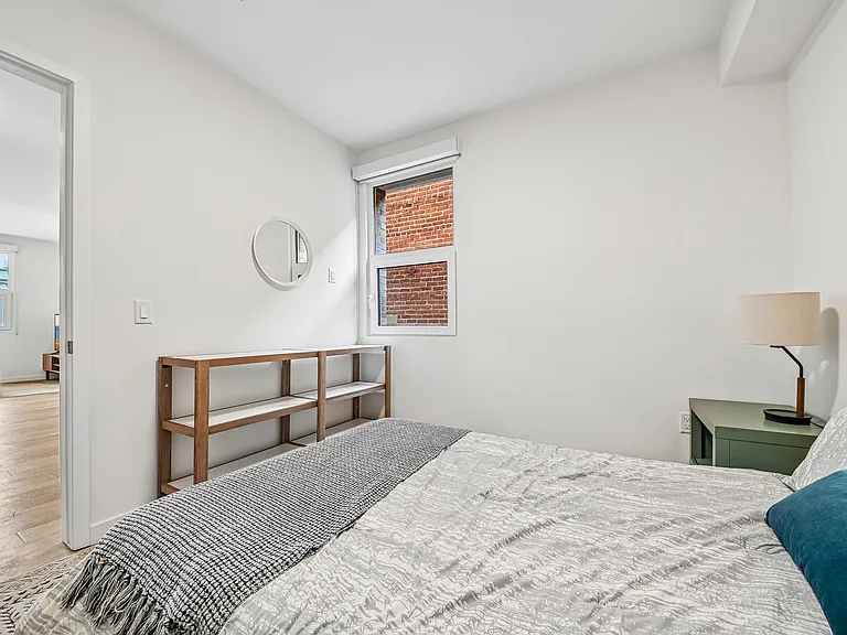 738 Normandie — Photo 35