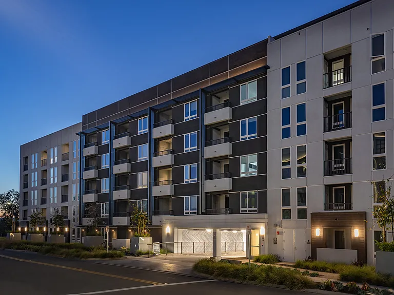 The Harlowe — Photo 20