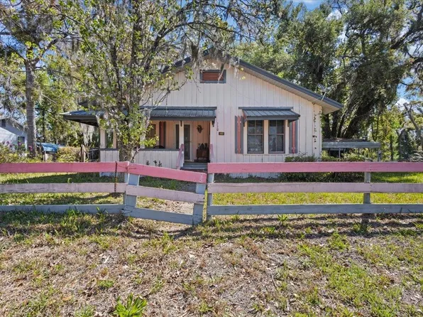 210 S Center St, Perry, FL 32347