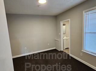 247 Grove St #1R, Manchester, NH 03103