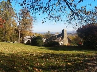 17742 Raven Rocks Rd, Bluemont, VA 20135