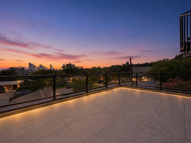 1403 Barton Hills Dr #3 — Photo 30