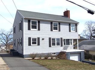 28 Little Nahant Rd, Nahant, MA 01908