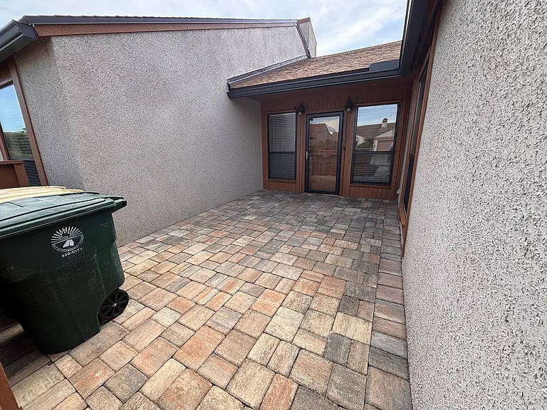 7823 Fawn Brook Cir E — Photo 6