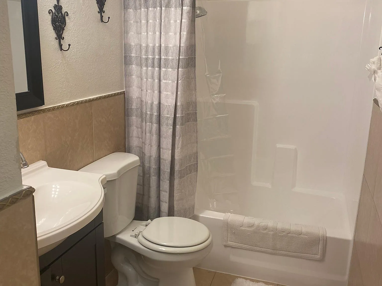 2 bed, 1.5 bath, 1000 sqft, $2,600 — Photo 3