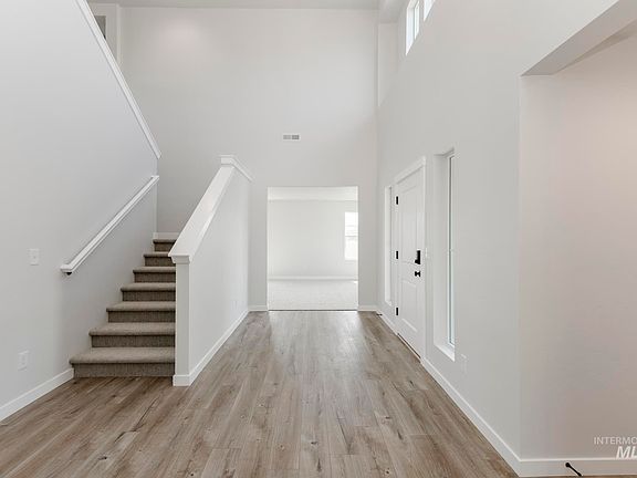 2nd image of 5418 S Danforth Ave