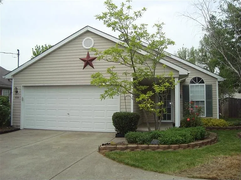 806 Trenton Rd photo 1