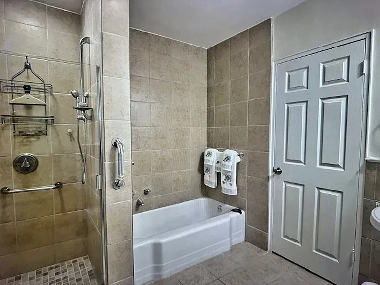 3023 Manchester Rd — Photo 10