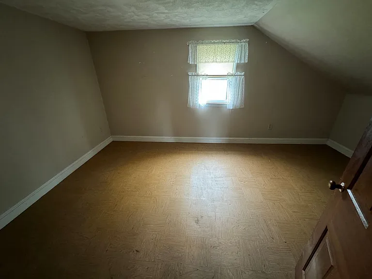 4703 Fake Rd — Photo 8
