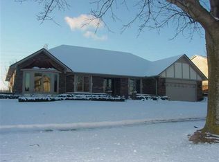 47111 S Creekview, Utica, MI 48315