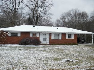 214 Coventry Rd, Marietta, OH 45750