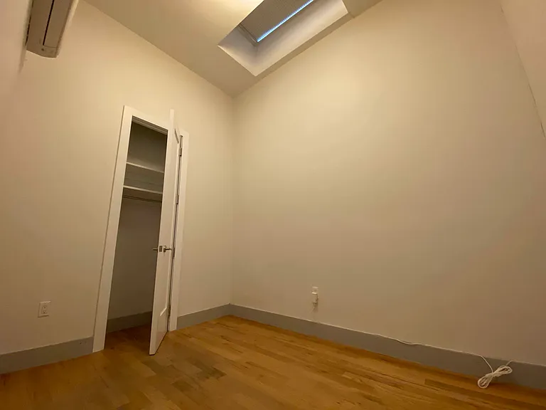 283 Himrod St #3R — Photo 12