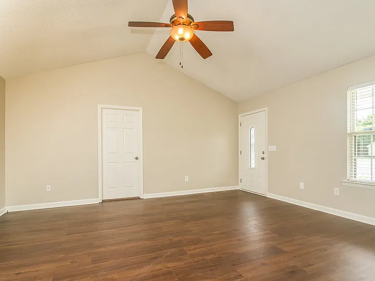 1103 Jerico Rd — Photo 3