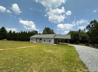 2852 N Olivers Cross Rd, Newton, NC 28658