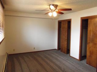 701 S 11th St APT 5, Lincoln, NE 68508