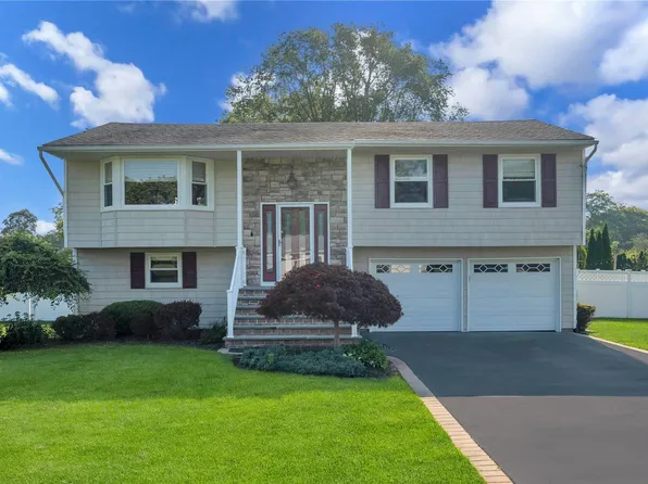 1607 Washington Avenue, Bohemia, NY 11716