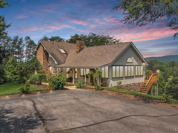 55 Misty Mountain Ln, Roanoke, VA 24012