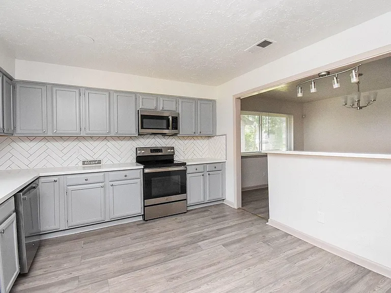 13430 Piney Oaks Dr — Photo 13
