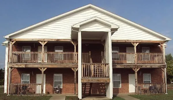 2010 Beck Ln