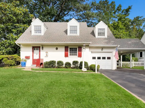 522 Windover Rd, Hatboro, PA 19040