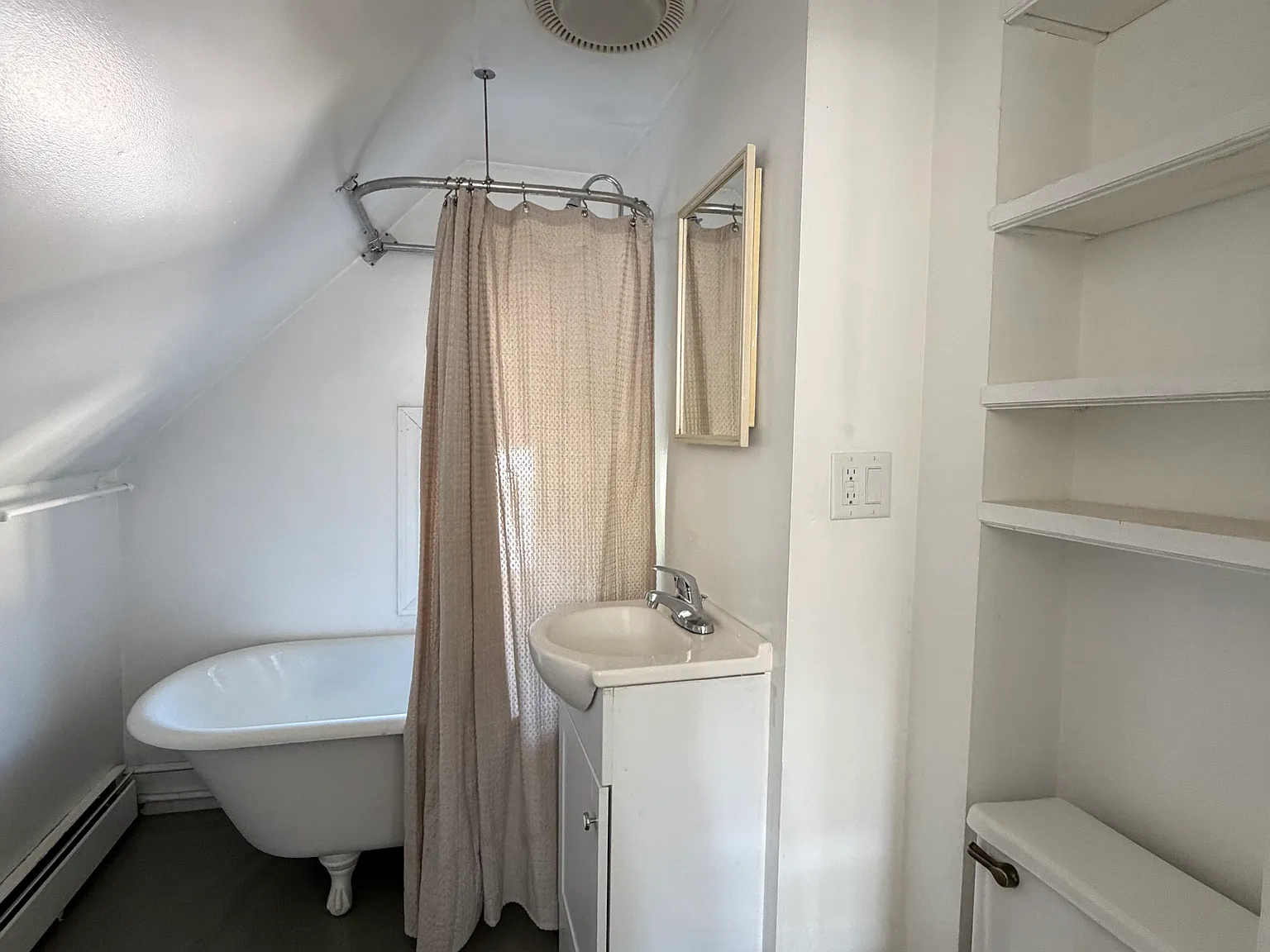 2 bed, $2,700 — Photo 3