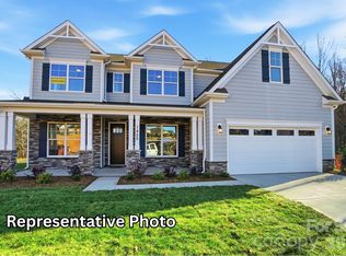 9022 Chasewood Place Dr, Charlotte, NC 28227