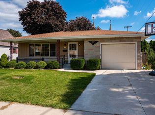 1414 Bilgo Ln, Kewaskum, WI 53040