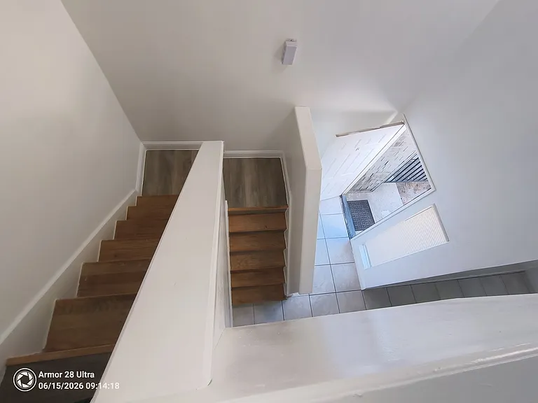 5920 Stockdale Hwy #B — Photo 3