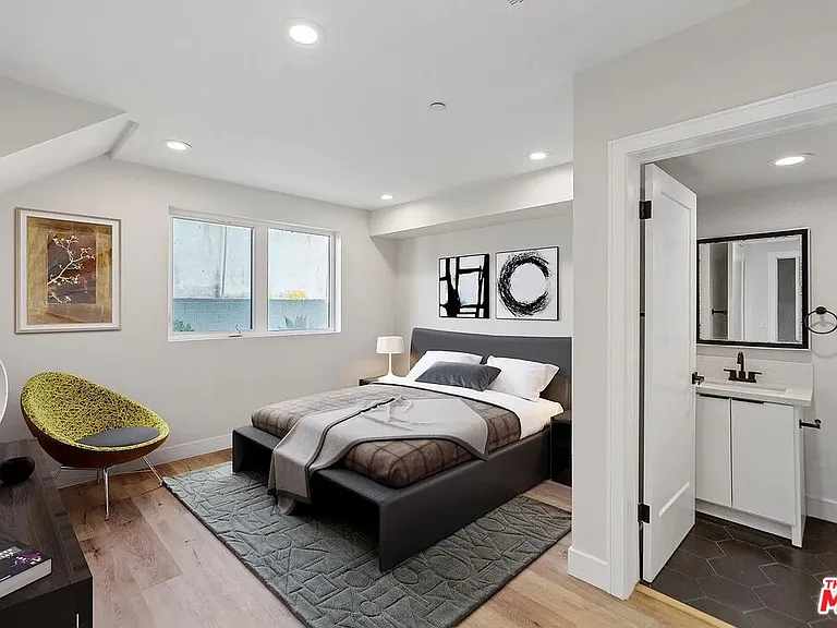 1724 Menlo Ave #1/2 — Photo 10