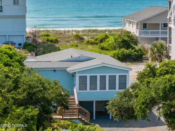 466 N Anderson Boulevard, Topsail Beach, NC 28445