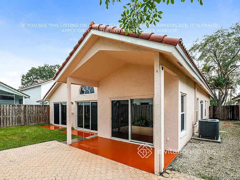 6821 NW 28th Pl — Photo 16