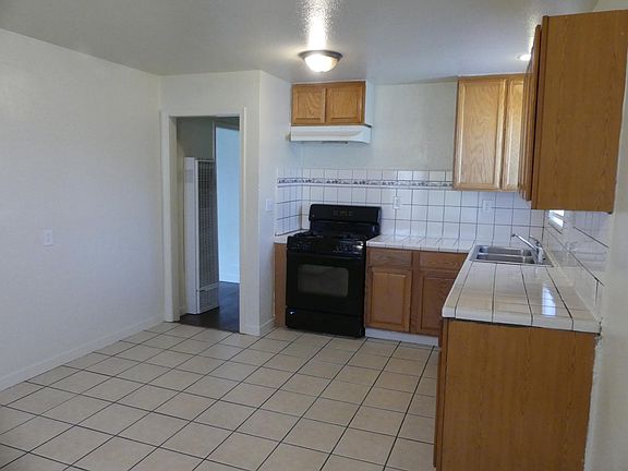 5th image of 2144 E Hazelton Ave