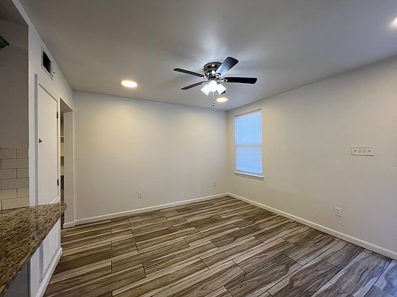 4th image of 8322 Palm St #1B