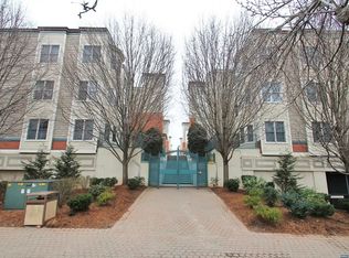 331 The Promenade #331, Edgewater, NJ 07020