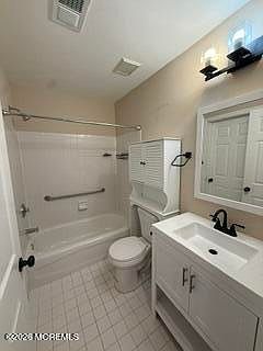2nd image of 402 Wedgewood Circle