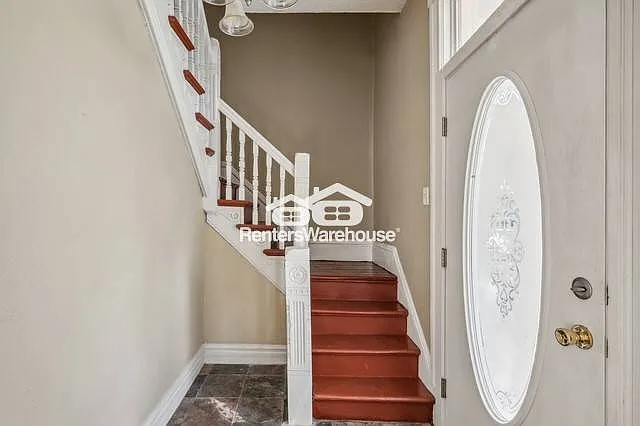 715 Sims Ave #2 — Photo 5