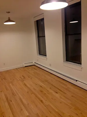 Rented by Bedford Realty USA Corp | media 6