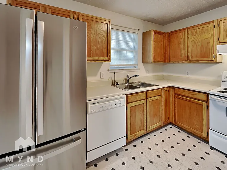 3726 James Ed Rd — Photo 9