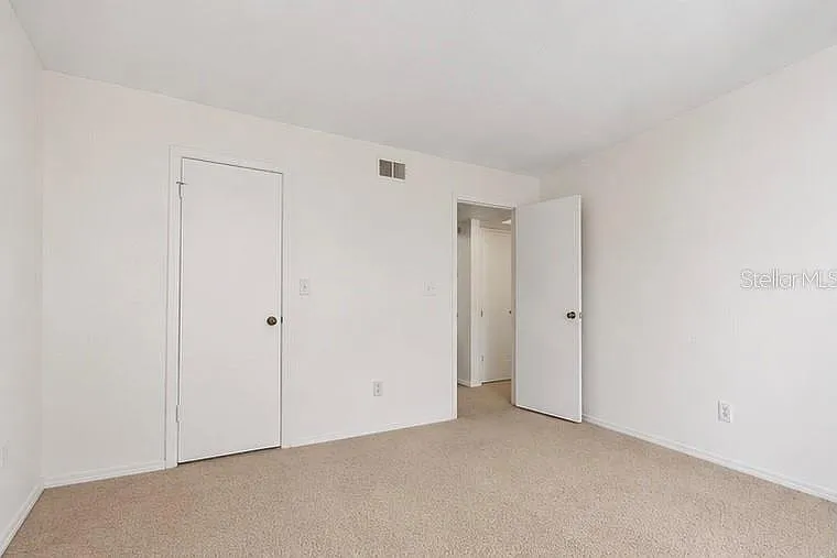 10200 Gandy Blvd N #714 — Photo 9
